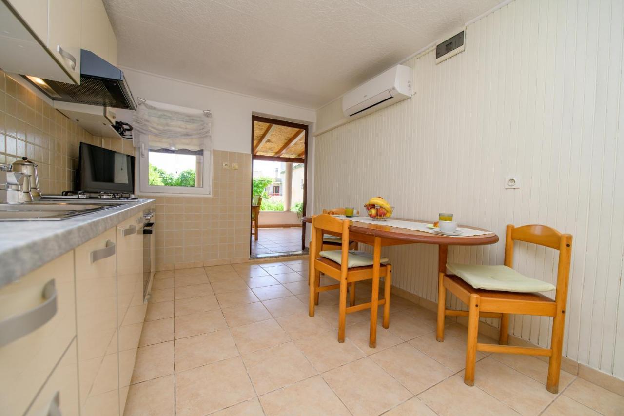 Apartments By The Sea Nerezine, Losinj - 7963 Exterior photo